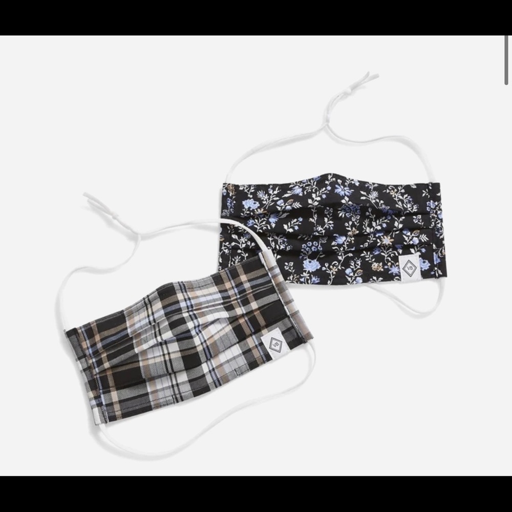 VeraBradley 2pack Pleated Masks Cozy Plaid Neutral